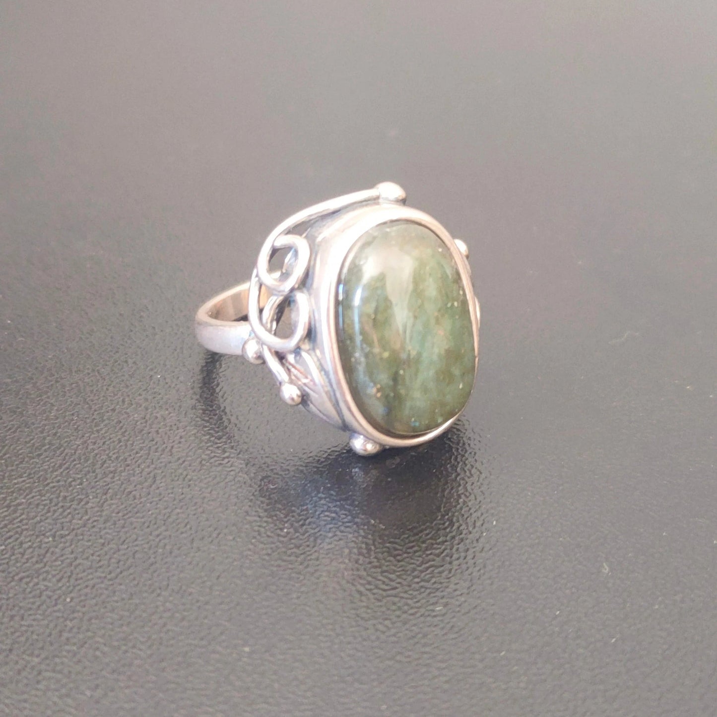 Mächtiger Ring des Dionysos, Entfesseln Sie Ihr Potenzial für ein Leben voller Leidenschaft und Verlangen, Mächtiges magisches Artefakt, Göttlicher magischer Talisman