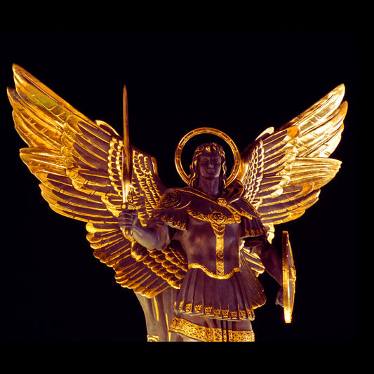 Rituel sacré avec l’Archange Gabriel, magie divine authentique et pacte spirituel de guide céleste